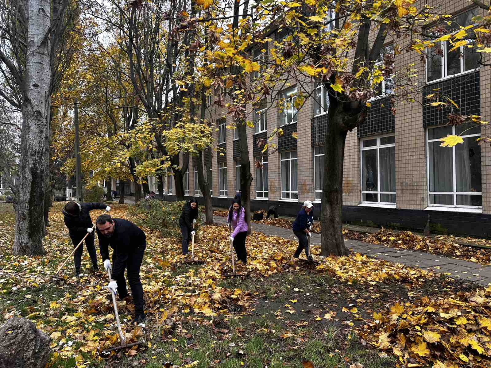 579043484_1350567150195396_4156598819448912635_n